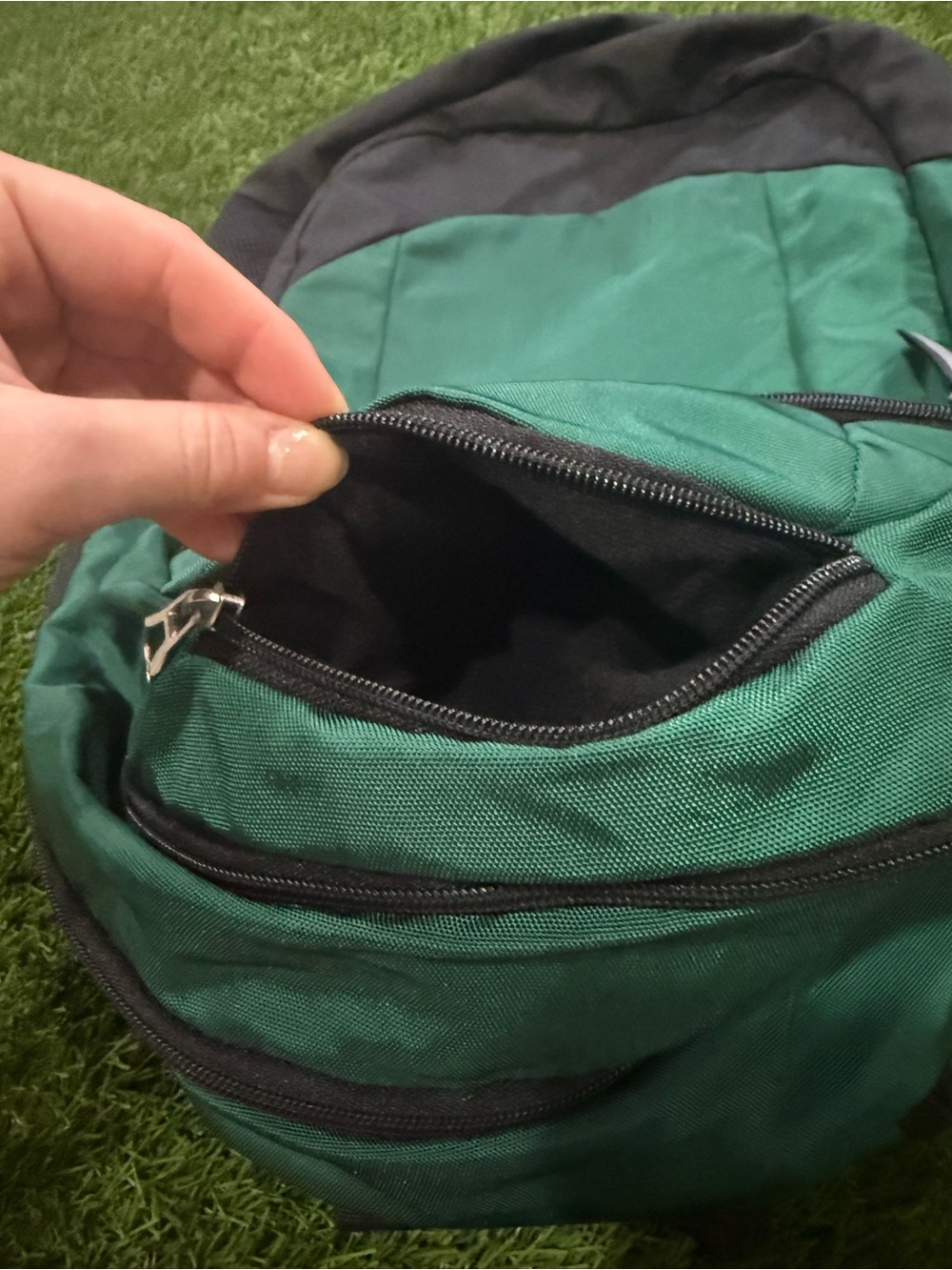 Adidas Large Backpack - Picture 6 of 9